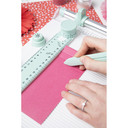 Making Tool Scoring Board &amp; Trimmer / Tabla de Corte y Dobleces Cortadoras / Guillotinas Sizzix