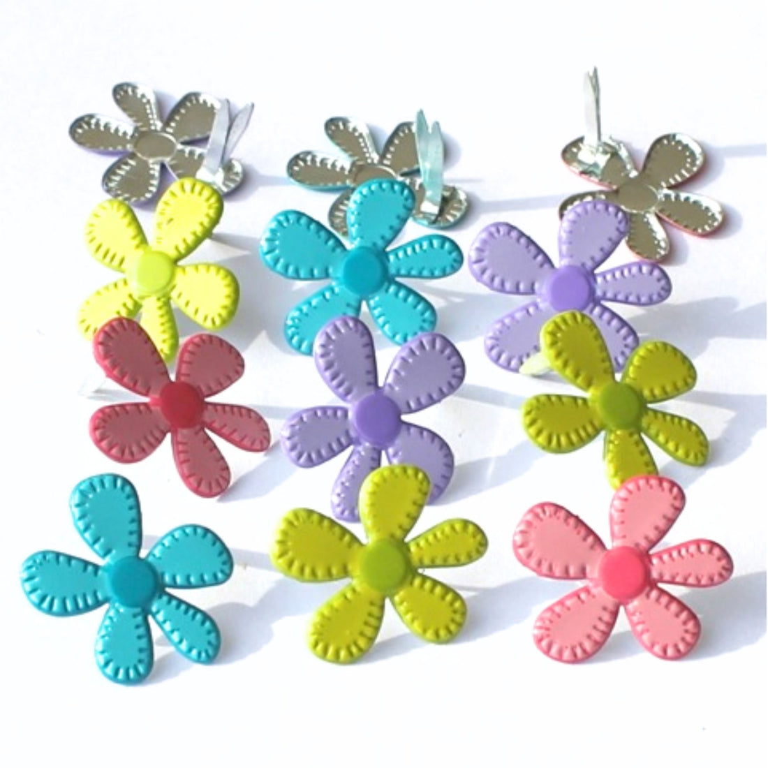 Bright Stitched Flowers Brads / Brads de Flores Adornos / Embellishments Eyelet Outlet