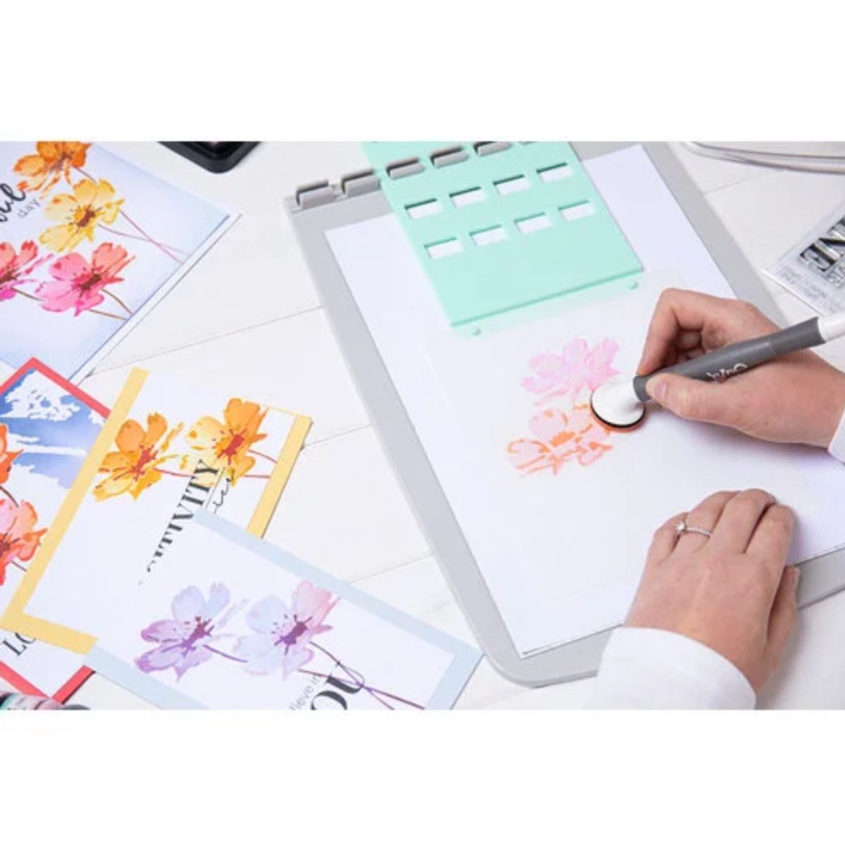 Stencil &amp; Stamp Tool / Herramienta Para Plantillas y Sellos Herramientas Sizzix