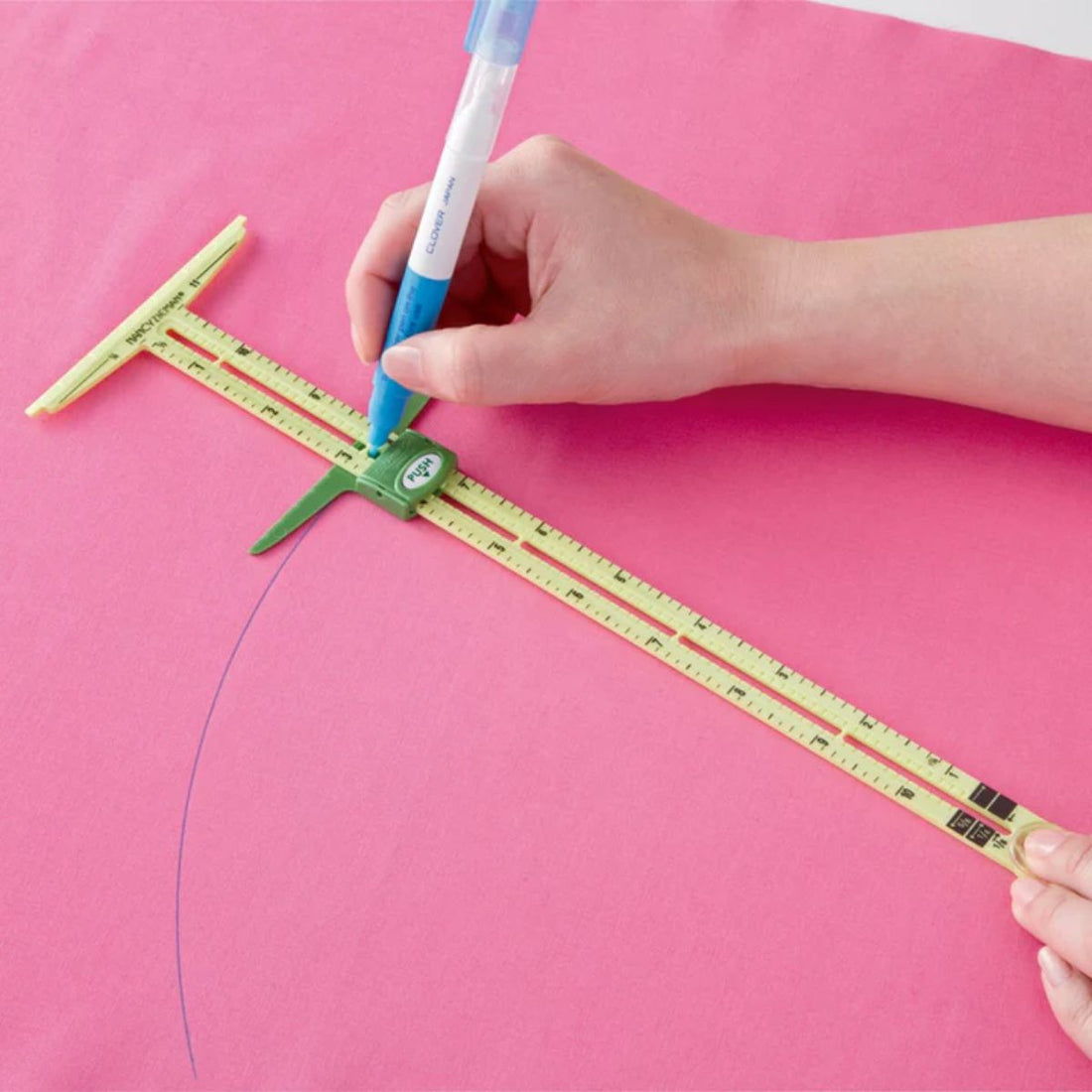 Supersize Sliding Gauge / Regla Grange Deslizable 5 en 1 Costura Clover