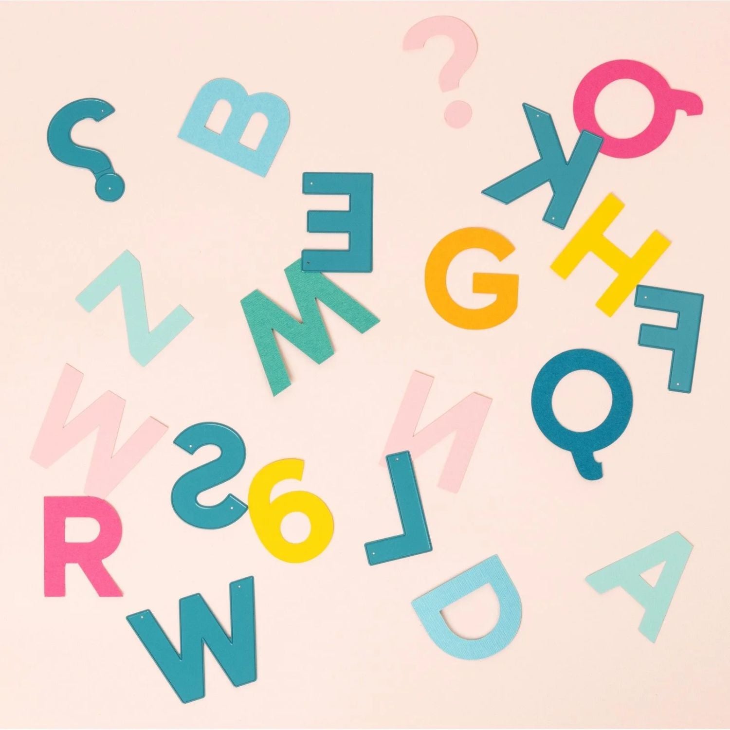 Large Alphabet Dies / Suaje de Corte de Alfabeto Dados de Corte / Suajes / Troqueles We R Memory Keepers