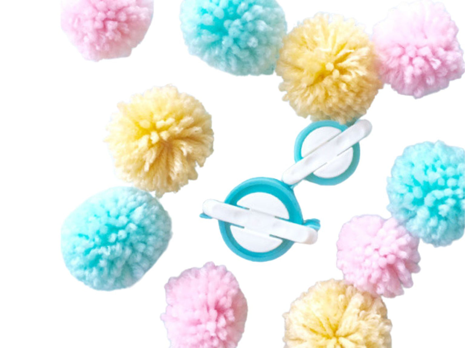 Herramienta Para Crear Pompones / DIY Pom Pom Makers Herramientas We R Memory Keepers