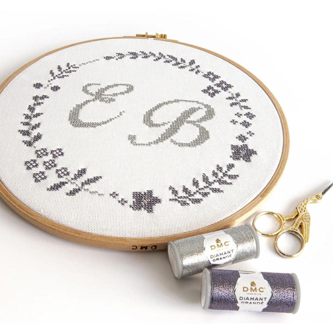 Diamant Grande Metallic Thread / Hilo Metálico Plata Oscura Listones e Hilos DMC