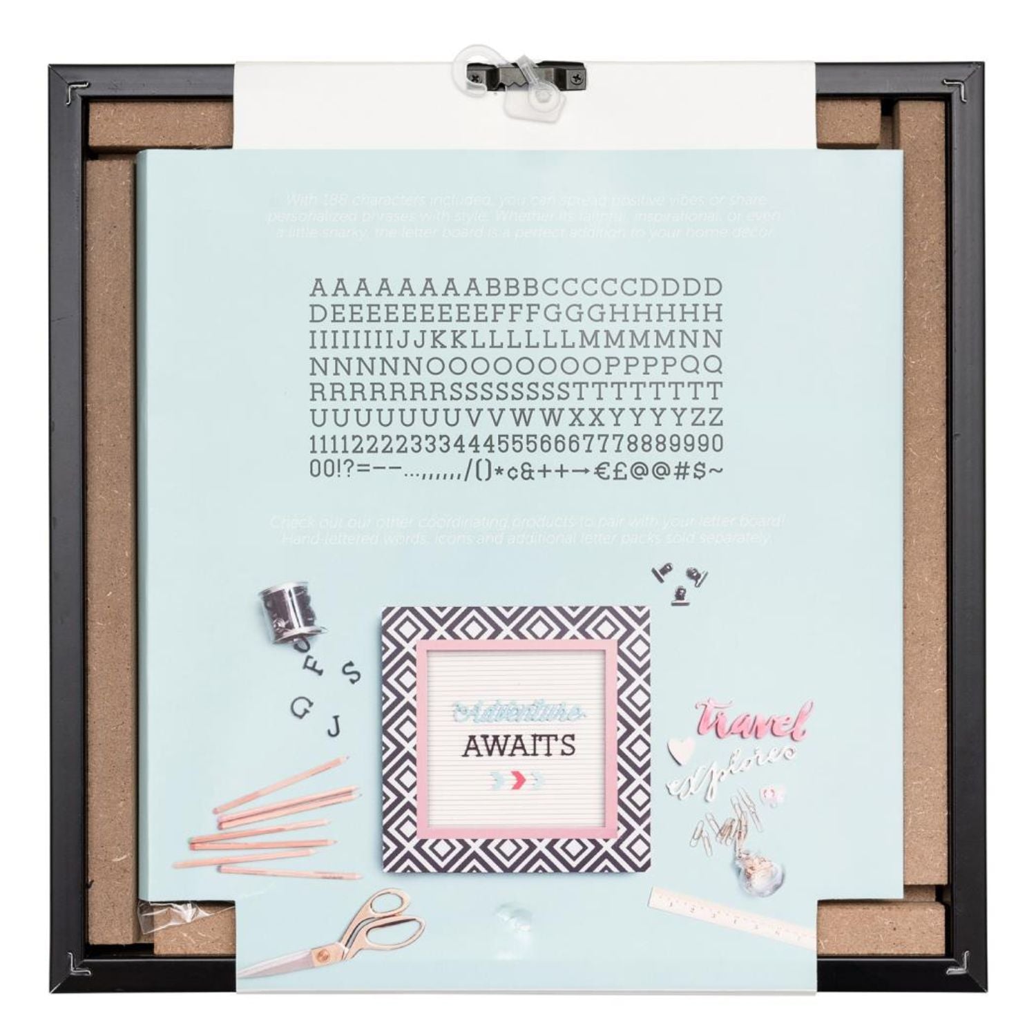 Framed Letterboard with Letters / Tablero de Mensajes 