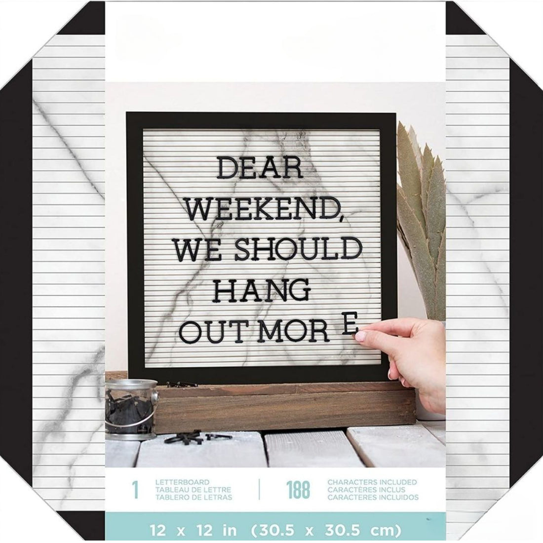 Framed Letterboard with Letters / Tablero de Mensajes 