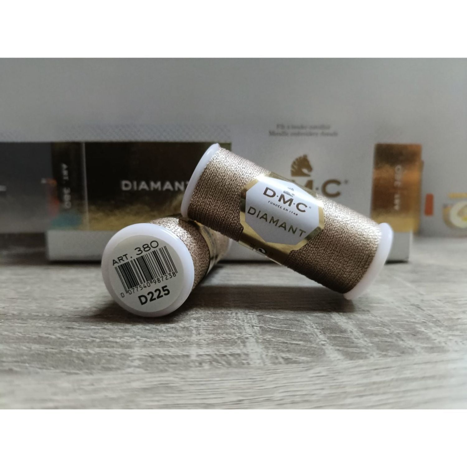 Diamant Metallic Thread / Hilo Metálico Rosa Viejo Listones e Hilos DMC
