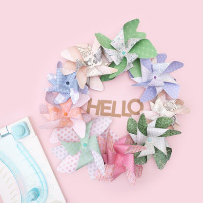 Pinwheel Punch Board / Tabla para Crear Rehiletes Herramientas We R Memory Keepers