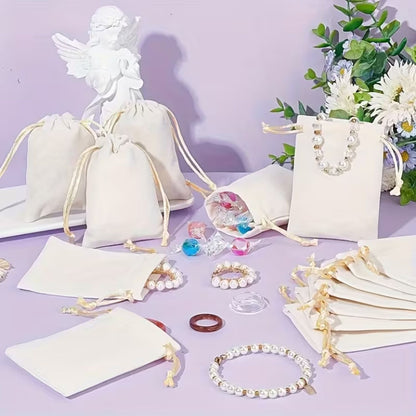 2 Bolsitas de Terciopelo Beige Bolsas Hobbees