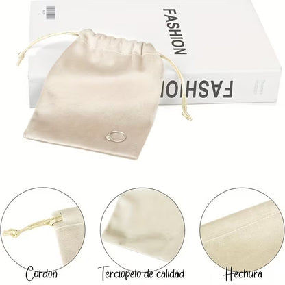 2 Bolsitas de Terciopelo Beige Bolsas Hobbees