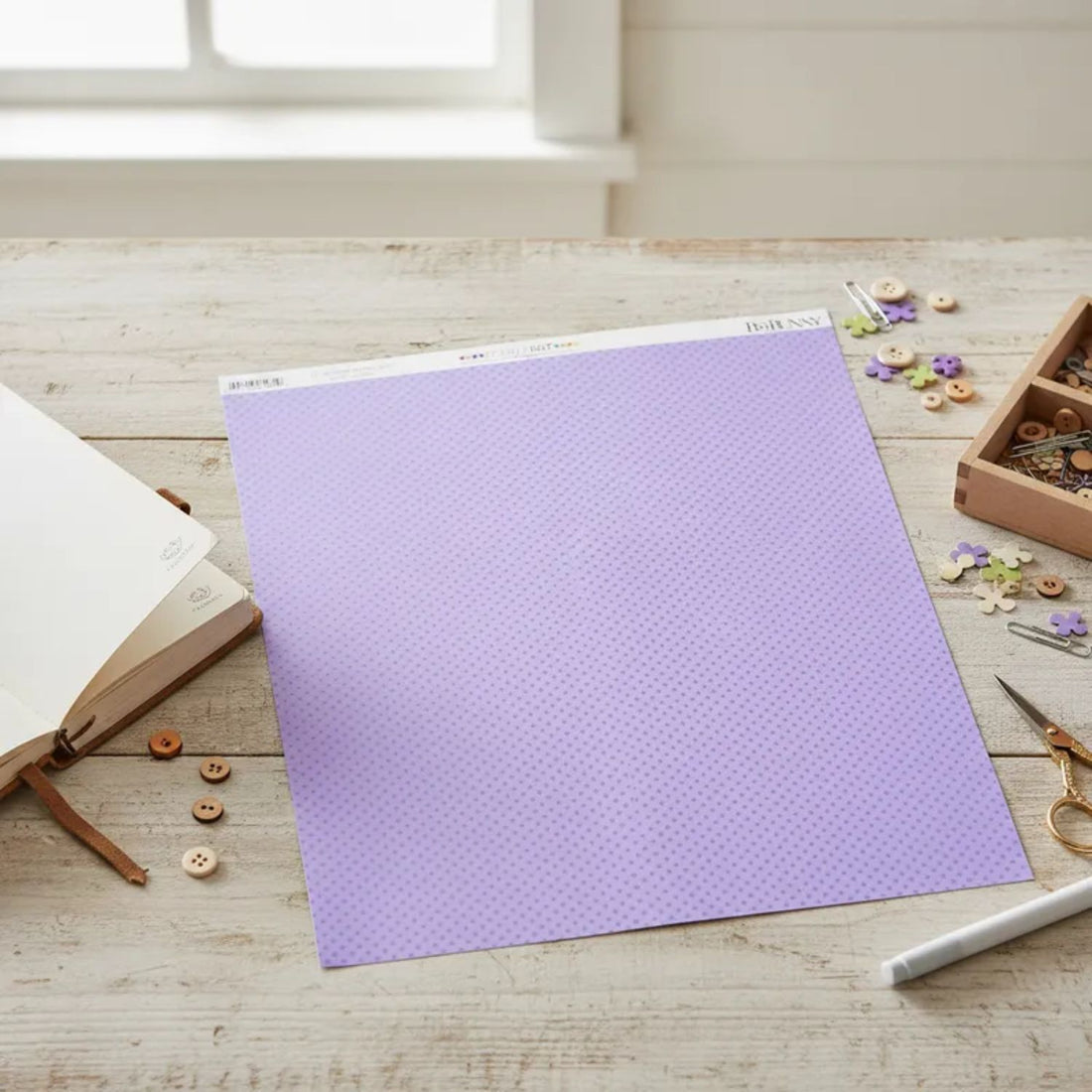 Lavender Dot Cardstock / Cartulina Textuizada de Puntitos Doble Cara Papel, Hojas Sueltas BoBunny