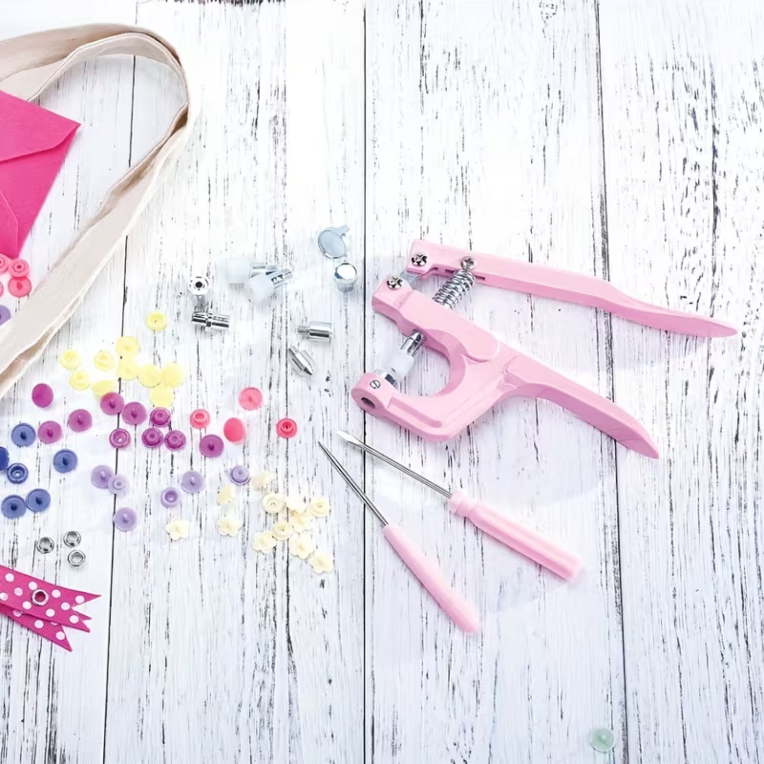 Remachadora de Botones Rosa con Botones