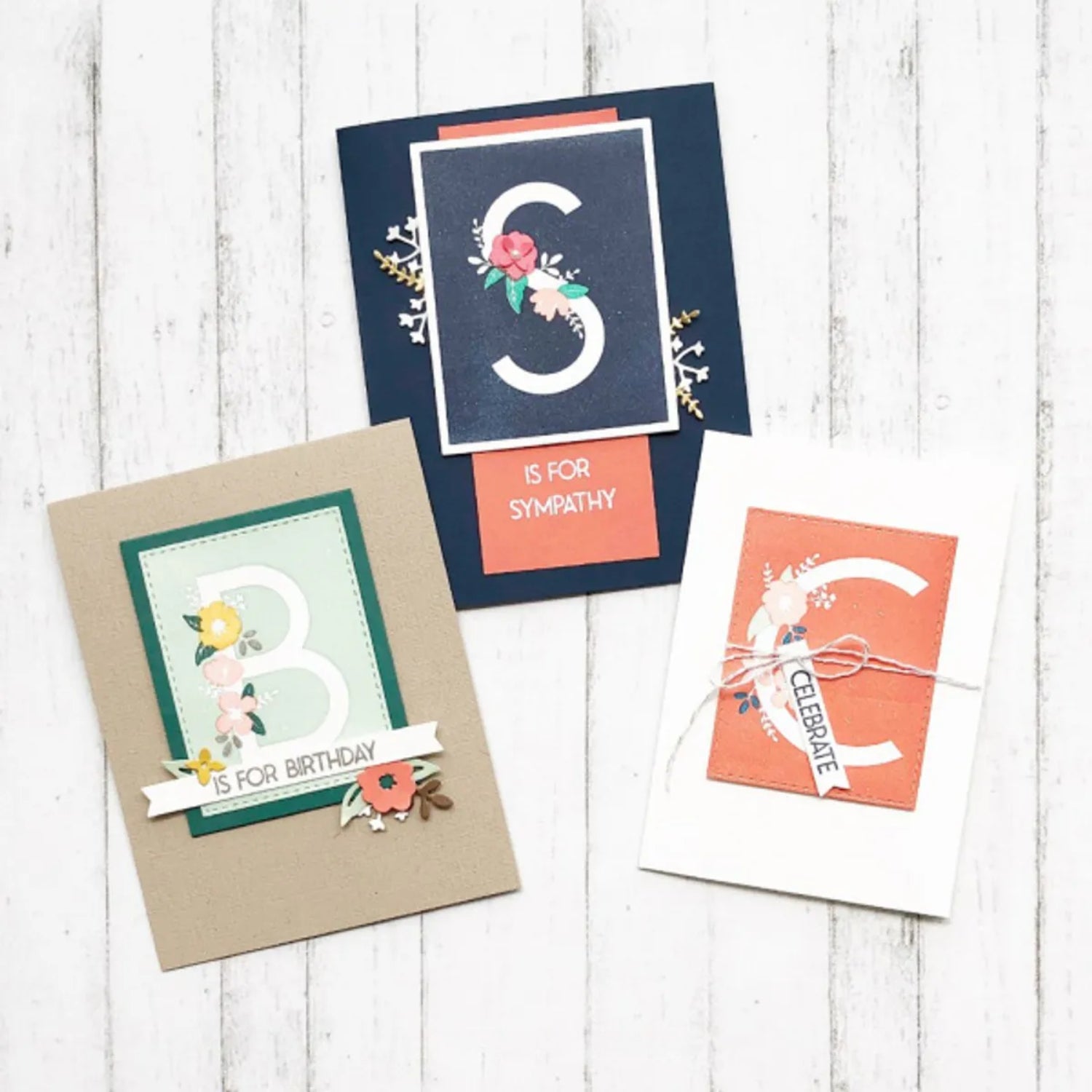 Monogram Dies / Suajes de Flores, Tarjetas y Hojas Dados de Corte / Suajes / Troqueles Concord &amp; 9th