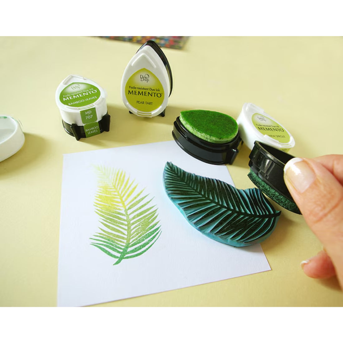 Memento Dew Drop Greenhouse / Paquete de 4 Tintas Memento Verdes Tintas TSUKINEKO