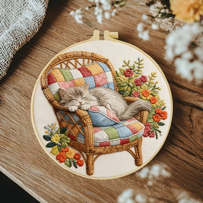 Kit Bordado Cozy Cat Embroidery Kit 20cm