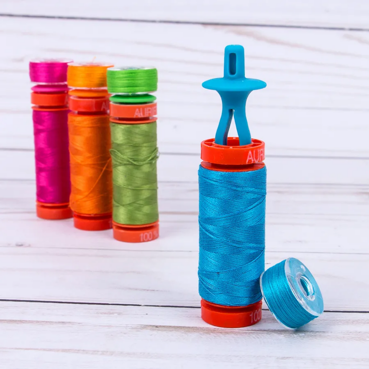 Bobbin Holders / 1 Portabobinas color Aleatorio