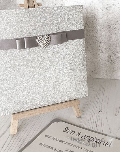 Silver Glitter Adhesive Cardstock / Cartulina Adhesiva Plateada con Brillitos Descontinuado Darice