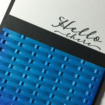 Next Level Woven Embossing Folder / Folder de Grabado Tejido Descontinuado We R Memory Keepers