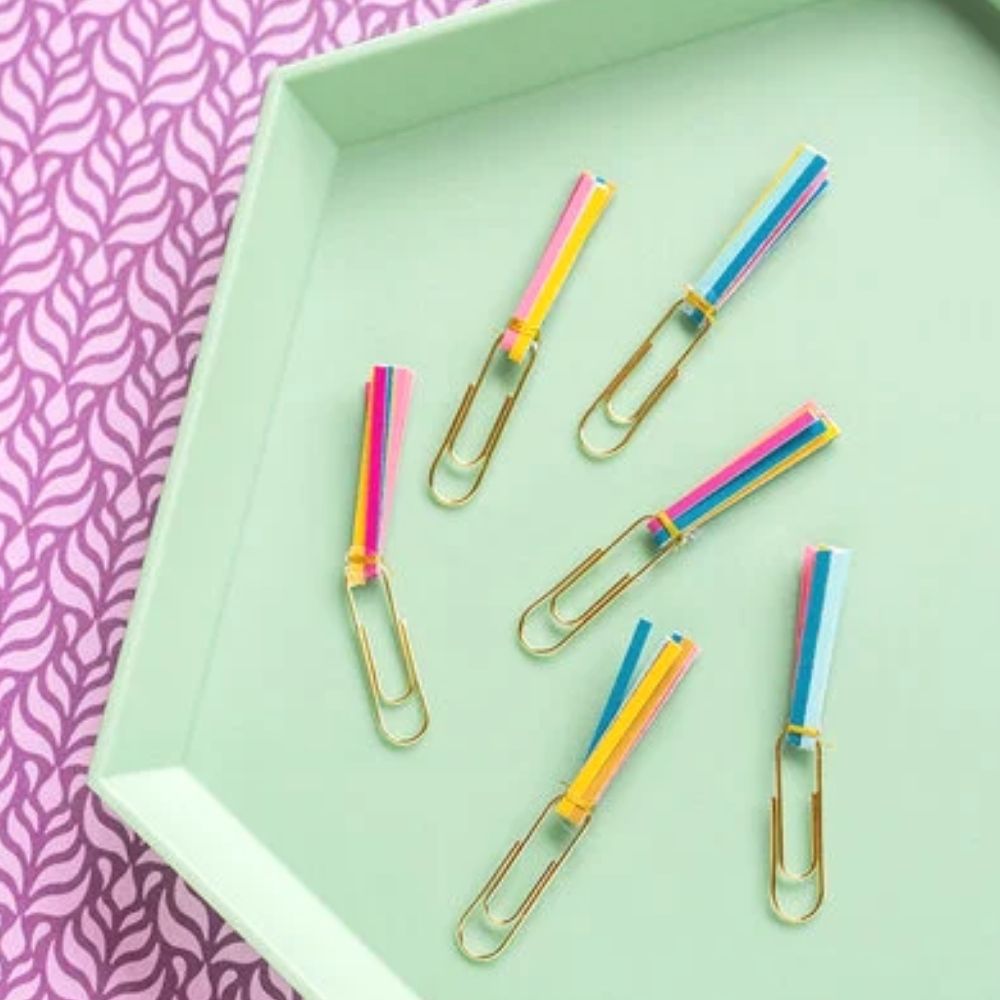 Wonders Metal Clips / Clips Metálicos con Borlitas Descontinuado American Crafts
