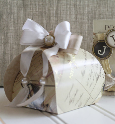 Contour Steel Rule Die Keeping Tabs / Troquel para Cajita de Recuerdo Descontinuado Spellbinders