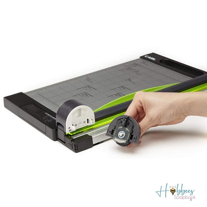 12 in Professional Rotary Trimmer / Cortadora con Navaja Rotatoria Descontinuado Carl