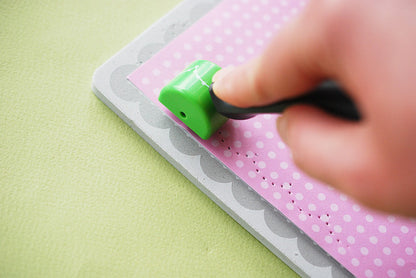 Sew Easy Hem / Cabezal Tipo Dobladillo para Sew Easy Descontinuado We R Memory Keepers