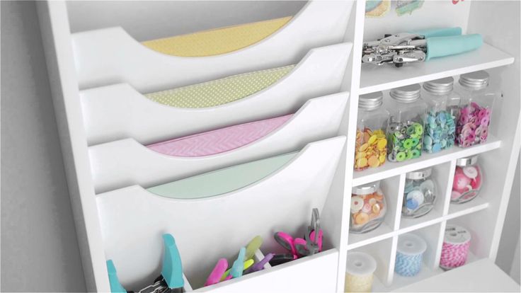 Fold Down Table / Mesa Plegable para Manualidades Descontinuado We R Memory Keepers