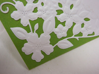 Clara Corner Die / Suaje de Corte de Esquina Floreada Descontinuado Poppy Stamps