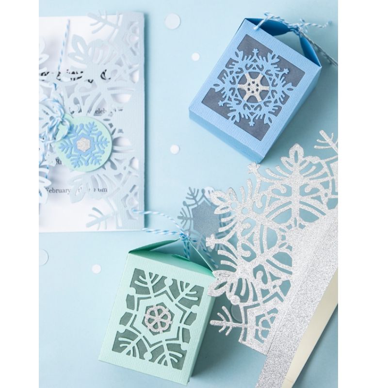 Thinlits Snowflake Favor Box Die  / Suaje de Cajita de Copo de Nieve Descontinuado Sizzix