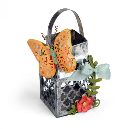 Thinlits Butterfly Lantern Die / Suaje de Linterna de Mariposa Descontinuado Sizzix