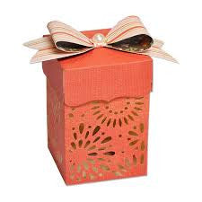 Thinlits Plus Box With Fancy Lid Die / Suaje de Corte Caja con tapa de Fantasía Descontinuado Sizzix