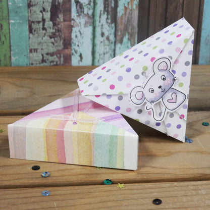 Triangle Box Die / Suaje de Corte de Cajita Traingular Descontinuado Elizabeth Craft Designs