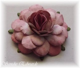 Rose Miniature Die / Suaje de Rosa Mini DESCONTINUADO Cheery Lynn Designs