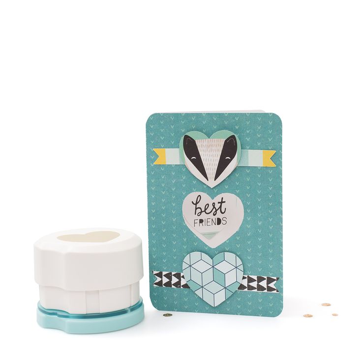 Clear Cut Punch 2" Heart / Perforadora de Corazones de 5.08 cm Descontinuado We R Memory Keepers