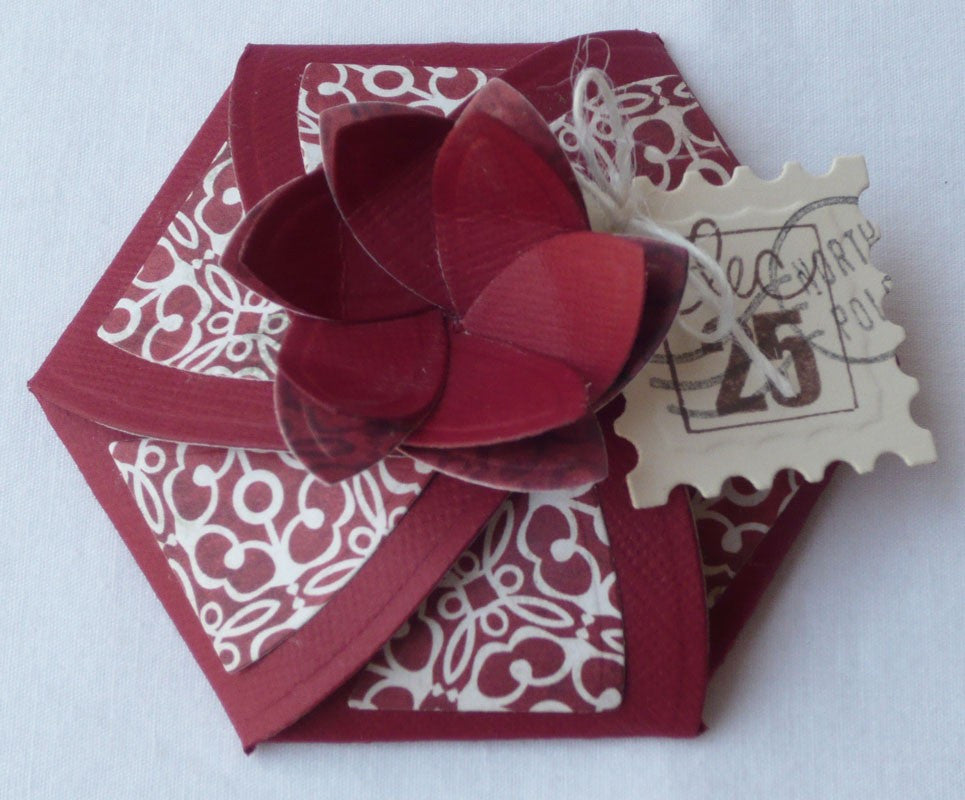 Hexagon Pinwheel Top Box / Cajita Hexagonal Rosa Dados de Corte / Suajes / Troqueles Spellbinders