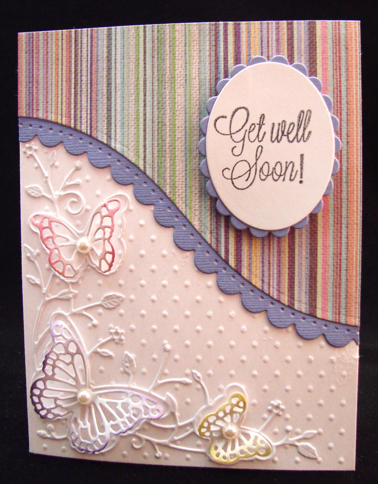 Fluttering Corner Die / Suaje de Corte Mariposas en Esquina Descontinuado Memory Box