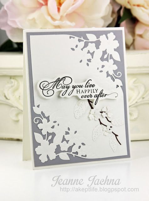 Clara Corner Die / Suaje de Corte de Esquina Floreada Descontinuado Poppy Stamps