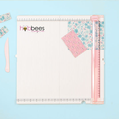 Pink Trim &amp; Score Board / Tabla de Corte y Dobleces Rosa Cortadoras / Guillotinas We R Memory Keepers