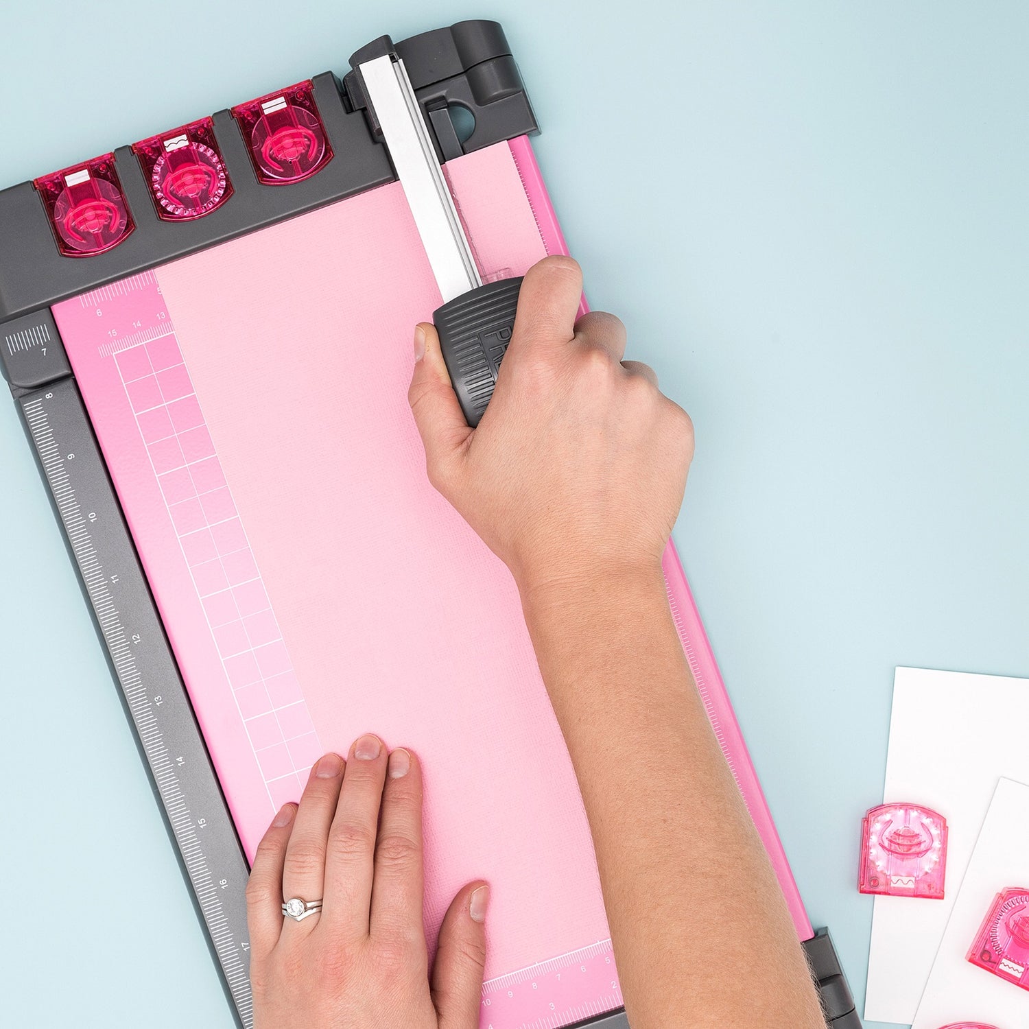 Portable Cartridge Trimmer / Cortadora de 3 Cortes Descontinuado American Crafts