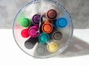 Tim Holtz Distress Markers 12 Pack / Marcadores de Agua Paquete de 12 Pz. Marcadores &amp; Plumones Ranger