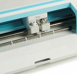 Blue Cricut Maker Machine / Máquina de Corte Cricut Azul Descontinuado Cricut