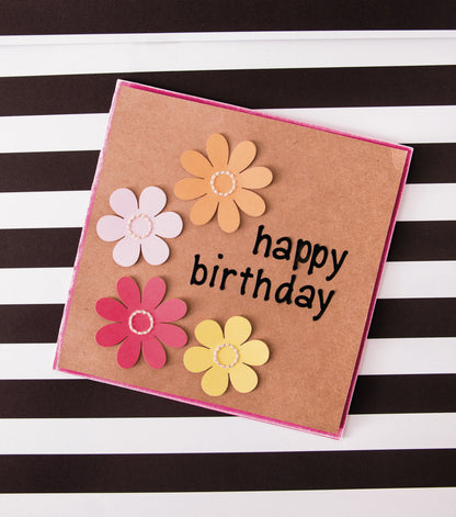 In Stitches Printed Cardstock / Block de Cartulina con Diseños para Tarjetas Papel DCWV