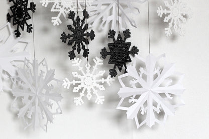 Hanging Evelyn Snowflake Die / Suaje de Copo de Nieve Descontinuado Memory Box