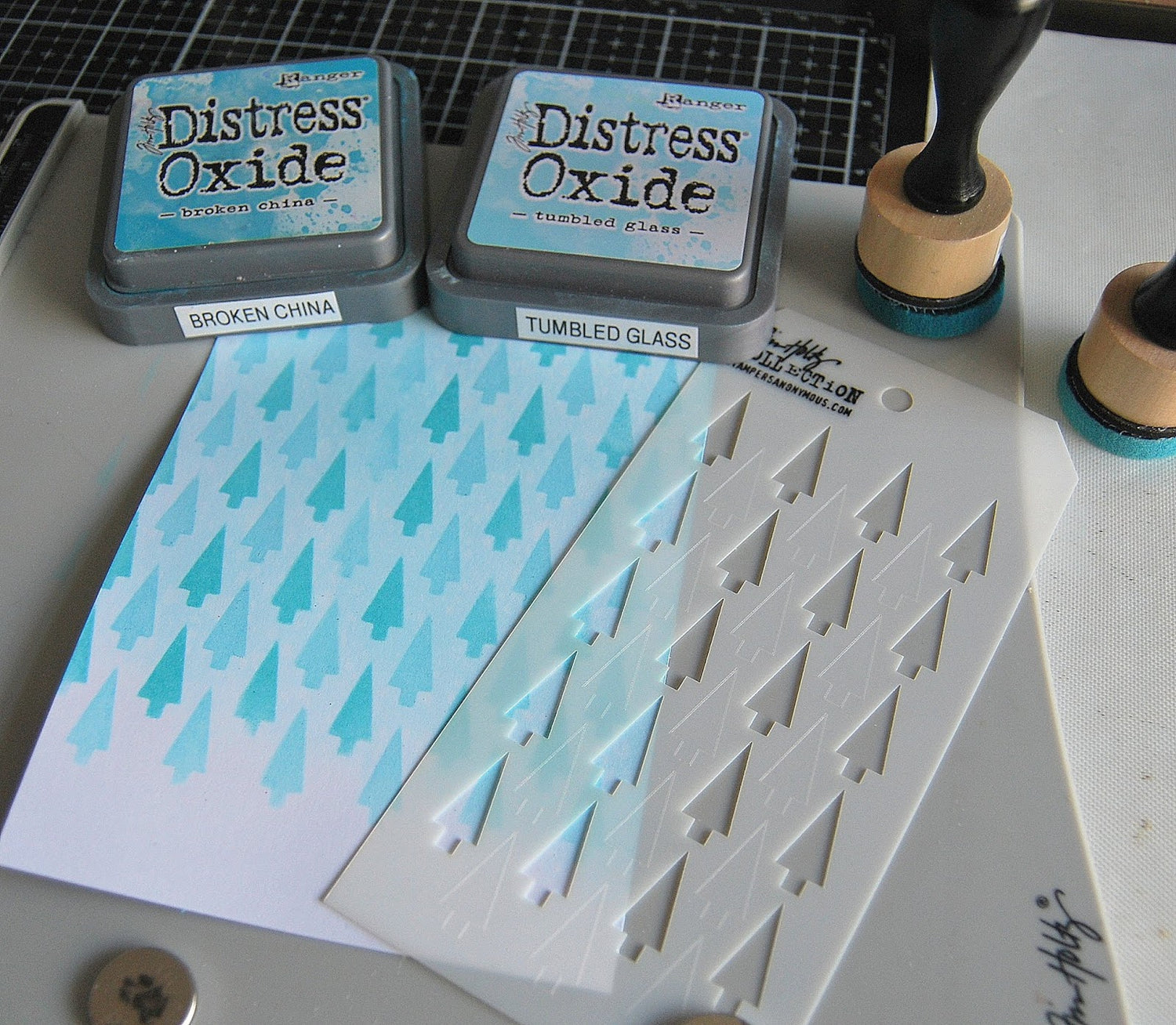 Tim Holtz Distress Oxide Tumbled Glass / Cojin de Tinta Efecto Vidrio Azulado Tintas Ranger